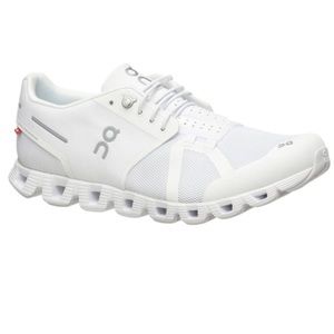 Oncloud white tennis shoes